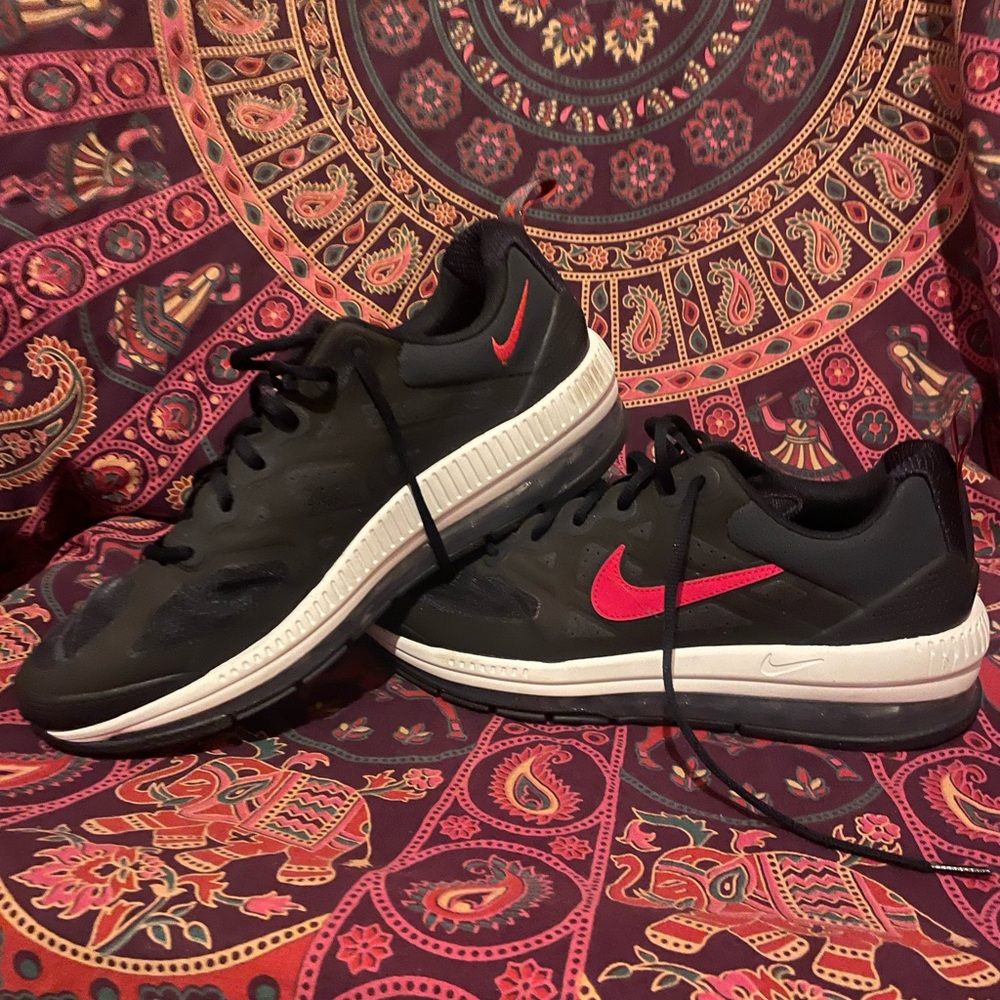 Men’s Nike Air Max size 13